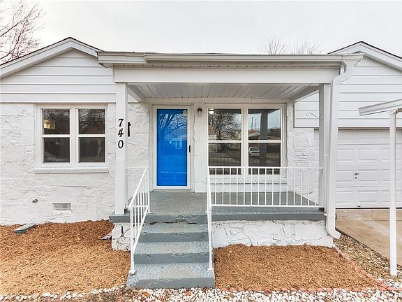 2nd image of 740 SW 48th St