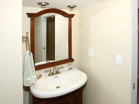 Second Bath Showroom Vanity