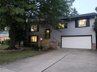 10041 Crows Nest Cv, Aurora, OH 44202