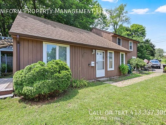 3rd image of 19 Maple St