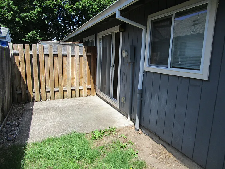 23212 NE Halsey St — Photo 12