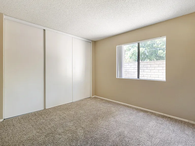 Riverwalk Landing Apartment Homes — Photo 15