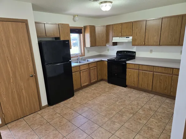 527 Franklin St #B, Tomah, WI 54660
