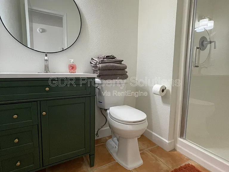 520 Ortiz Dr NE — Photo 26