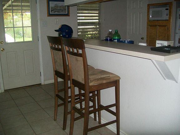 3rd image of 4809 Orchid Ln
