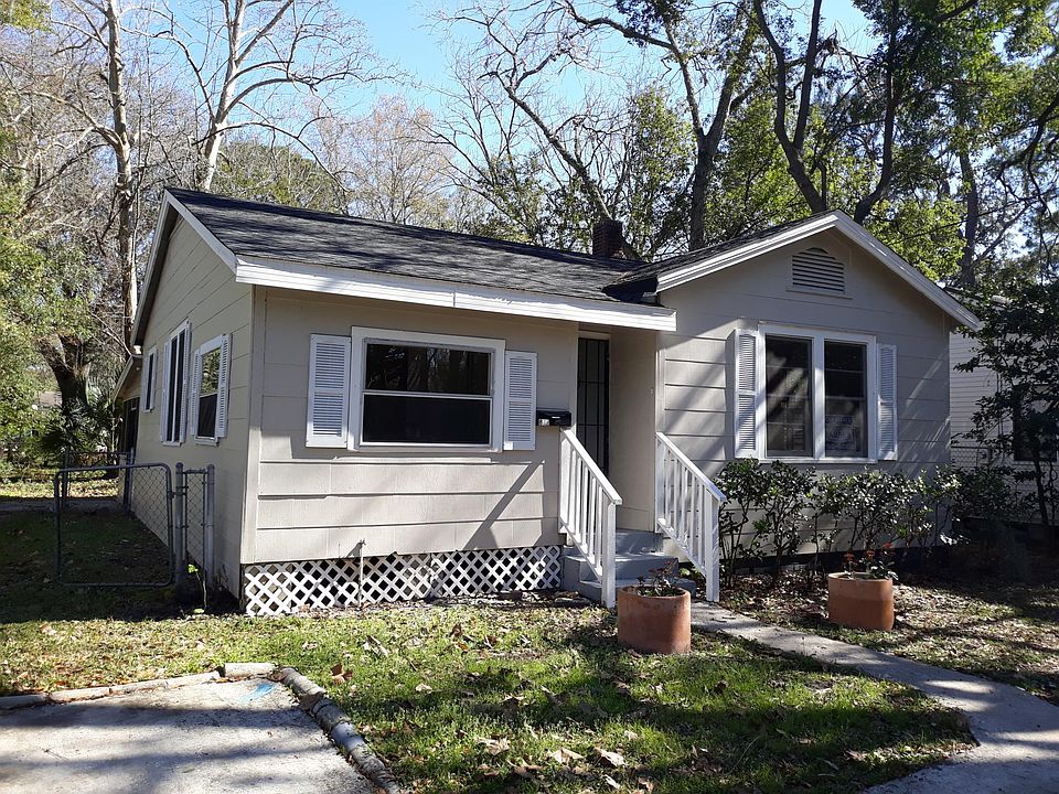 1st image of 817 Saranac St
