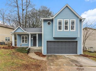 2079 Scarbrough Trl E, Stone Mountain, GA 30088