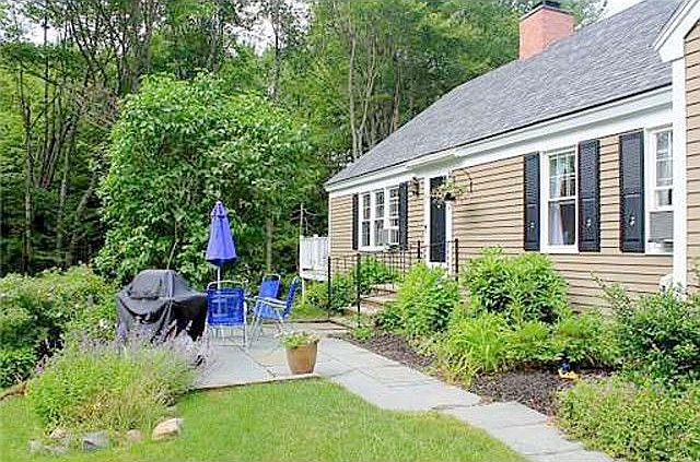 1st image of 9 Juniper Knoll Ln #9