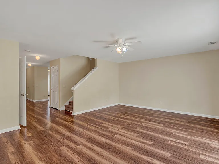 38 Transom Rd — Photo 6