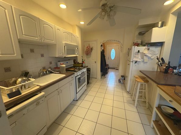 15 Clayton Ave #1