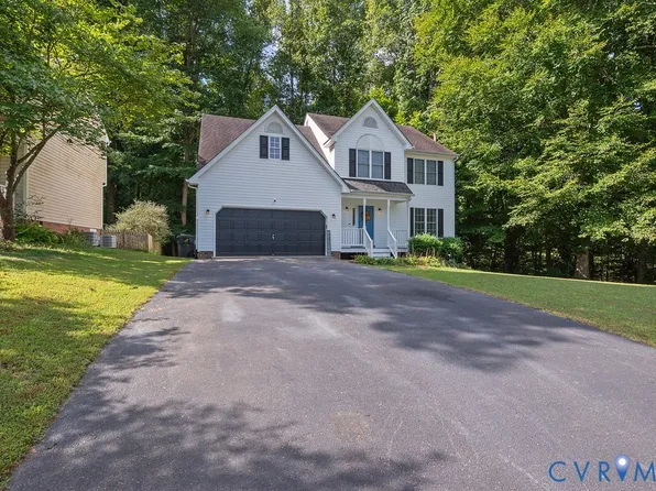 12501 Cameron Bay Dr, Midlothian, VA 23112
