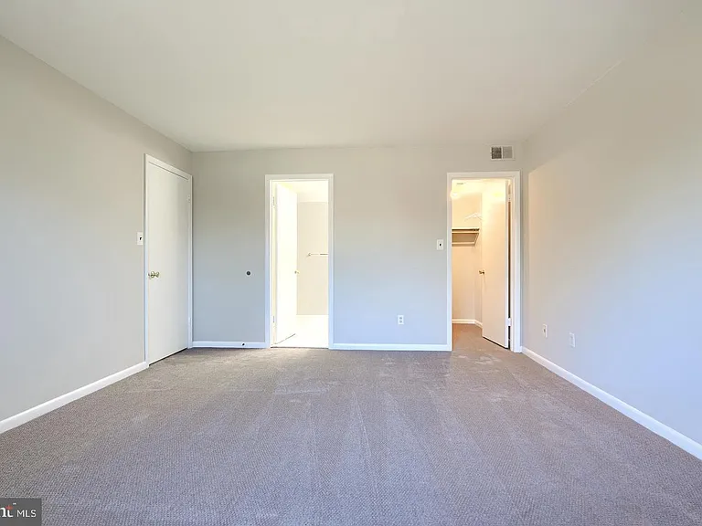 6 Mullingar Ct #301 — Photo 14