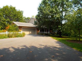 124 White Pine Ln, Troutville, VA 24175
