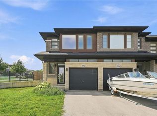 3996 Crown St, Beamsville, ON L3J 0S6