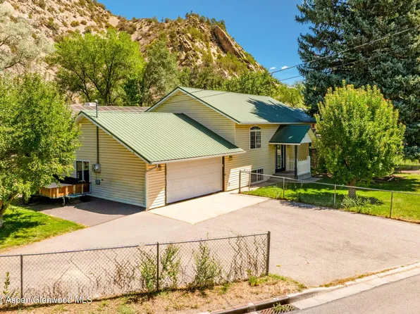 230 N 7th St, New Castle, CO 81647