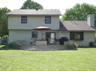 2740 S Franklin Dr, New Berlin, WI