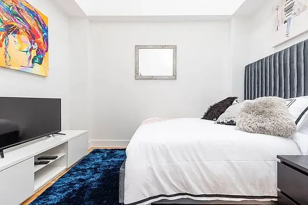 Rented by Mossanen Group | media 20