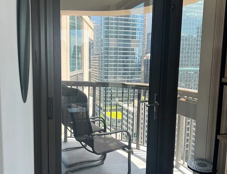 400 N La Salle Dr #2107 — Photo 21