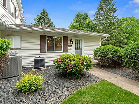 5th image of 7568 15th Street Ln N