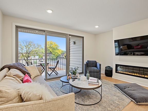 4th image of 6328 Barrie Rd APT 3M