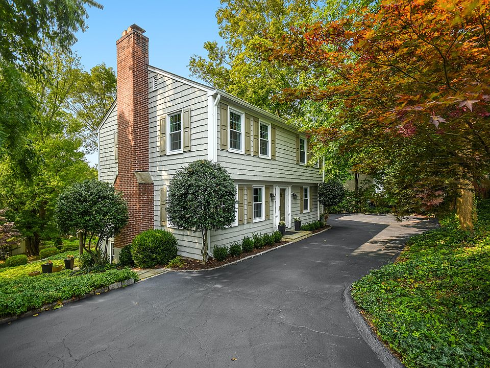 65 Mansfield Avenue