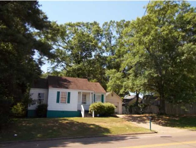 2nd image of 591 Raymond Rd