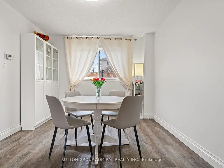 52 Moir Cres — Photo 9