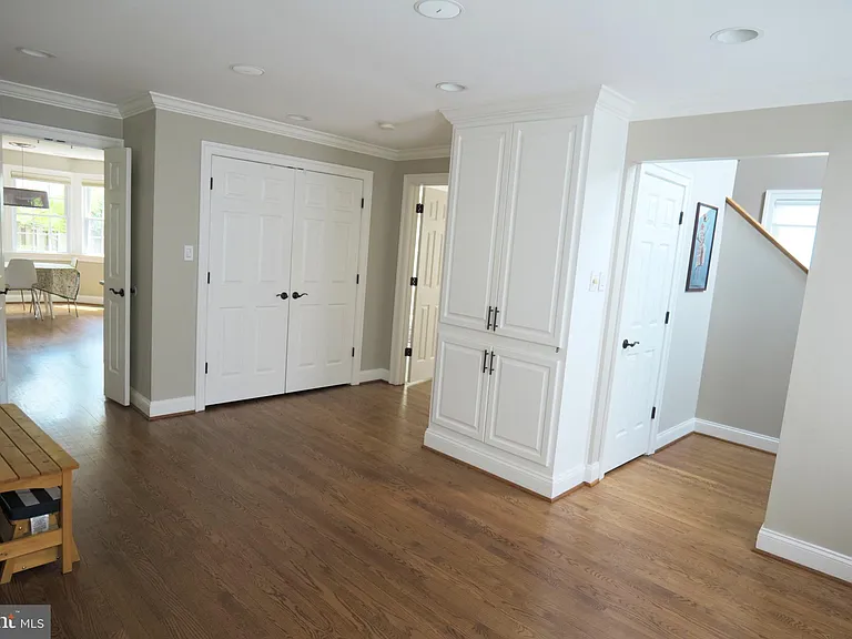 4536 Fairfield Dr — Photo 4