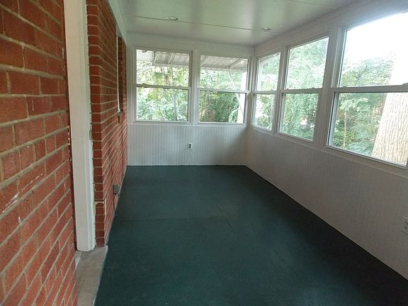 Back sunroom/porch