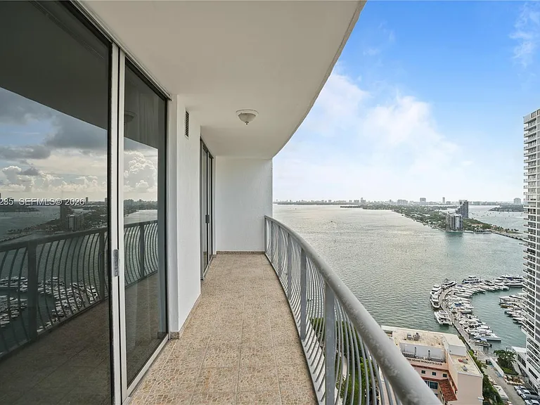 1750 N Bayshore Dr #2804 — Photo 16