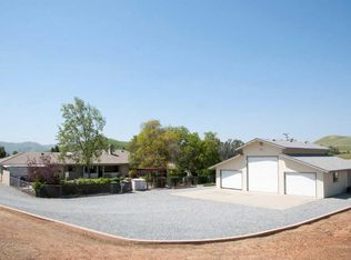 31014 Angus Loop Dr, Springville, CA 93265