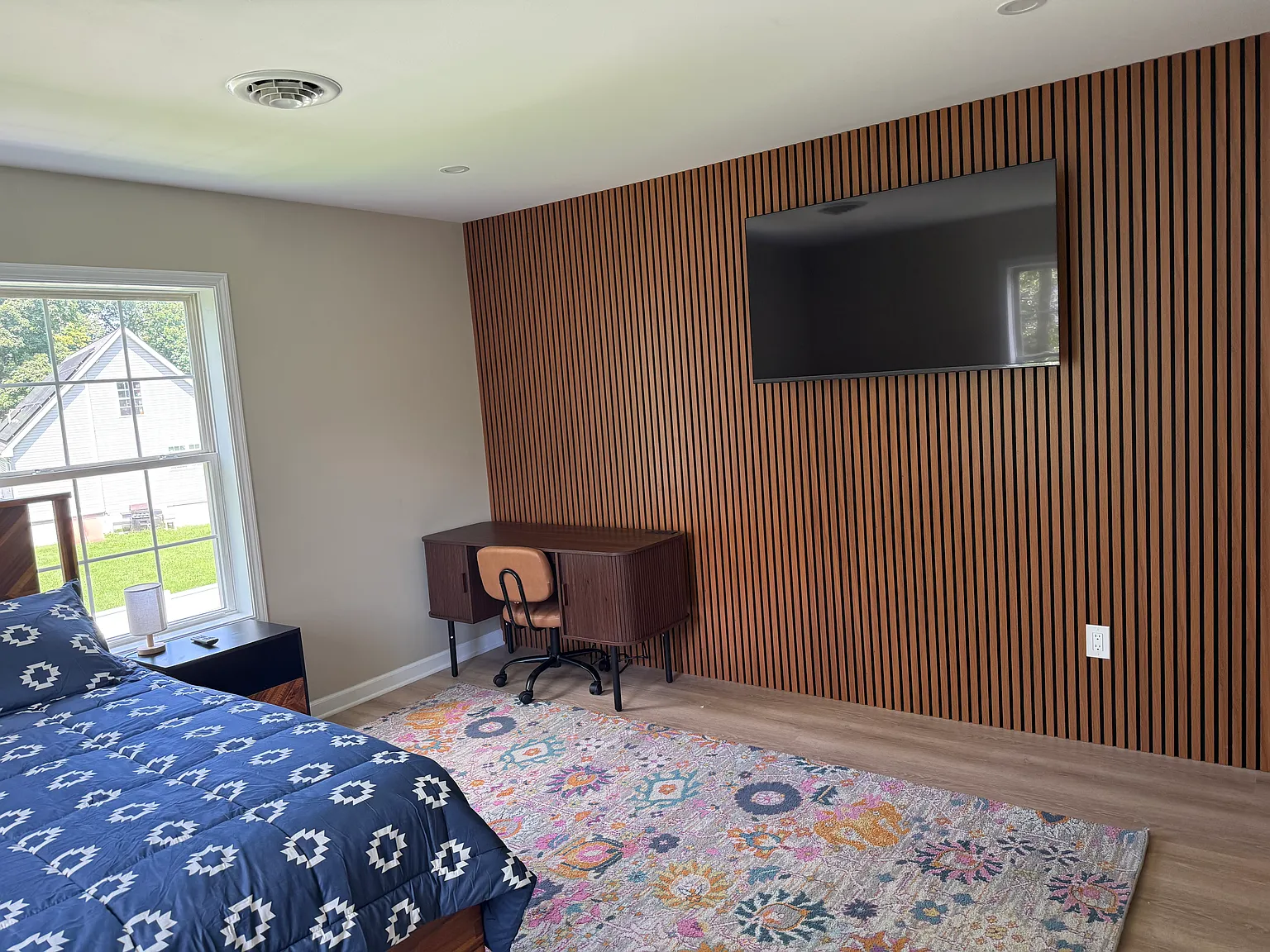 4 bed, 3360 sqft, $975 — Photo 2