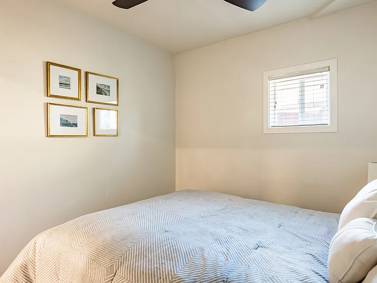 1078 Cosmo Ave — Photo 6