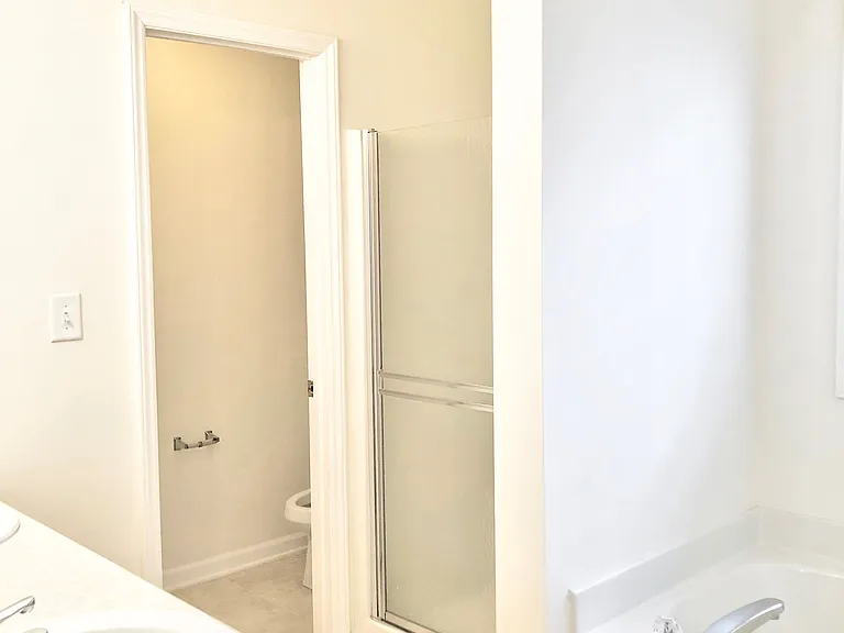 2707 Stadium Dr — Photo 9