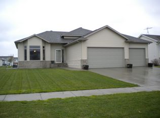 3412 44th Ave S, Fargo, ND 58104