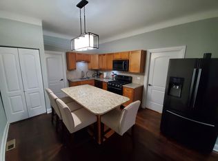 3735 S Wallace St #1R, Chicago, IL 60609