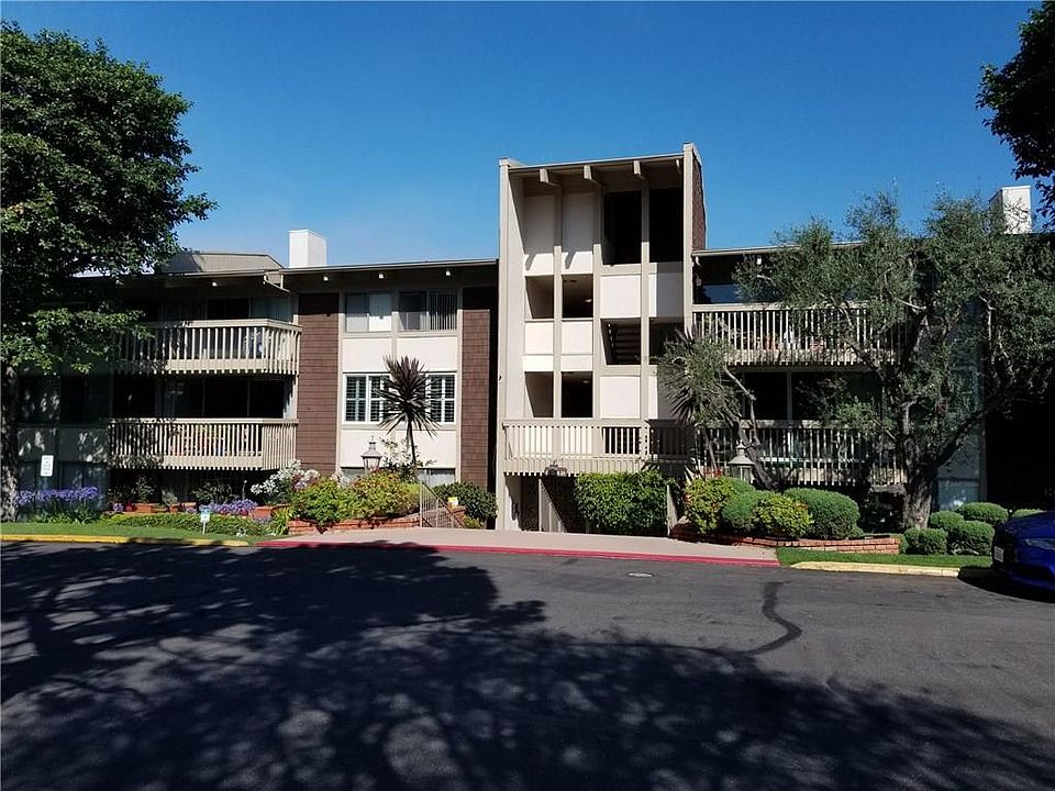 1st image of 6542 Ocean Crest Dr APT B207