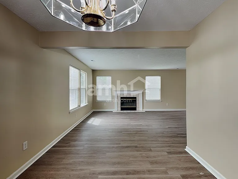 10477 Secretariat Dr — Photo 8