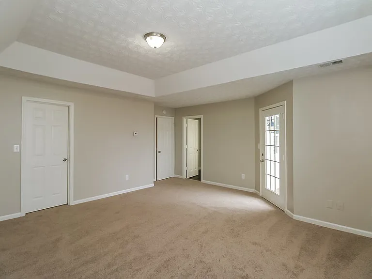 3030 Raven Trce — Photo 11