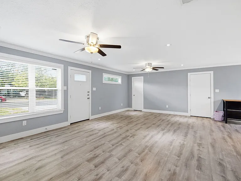 1103 Booker Ave #B — Photo 20