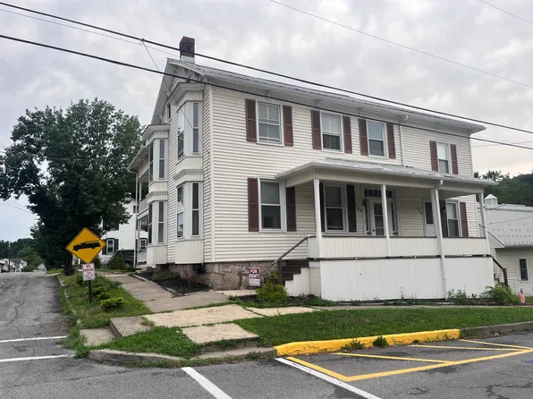 100 N Carlisle St #1, New Bloomfield, PA 17068