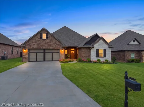 8501 Silverstone Ct, Fort Smith, AR 72916