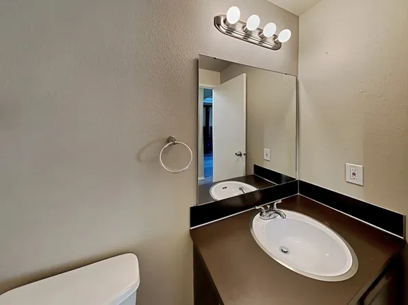 32004 40th Pl SW, Federal Way, WA 98023
