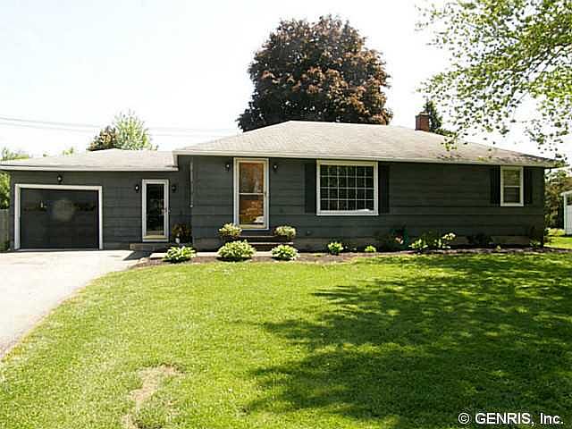 1st image of 31 Meadowbrook Dr