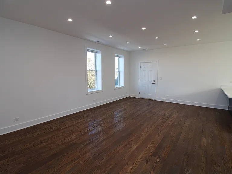 1440 N Milwaukee Ave #4 — Photo 8