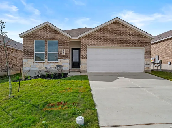 2319 Fort Davis Pass, Marion, TX 78124