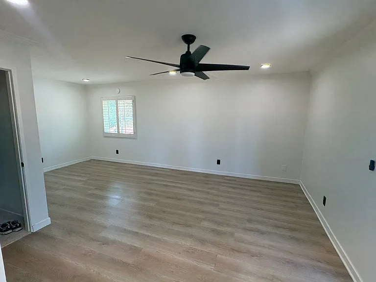 807 Chaparral Ct — Photo 75