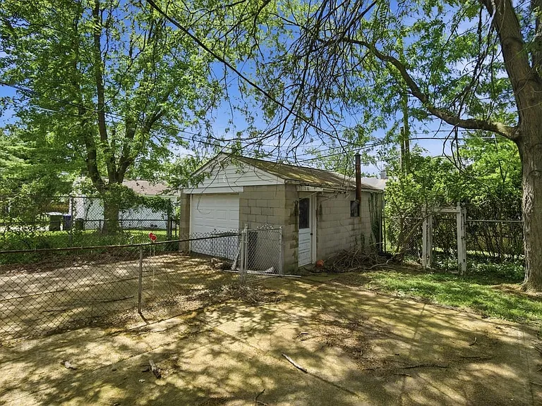 3267 Walmar Dr — Photo 26