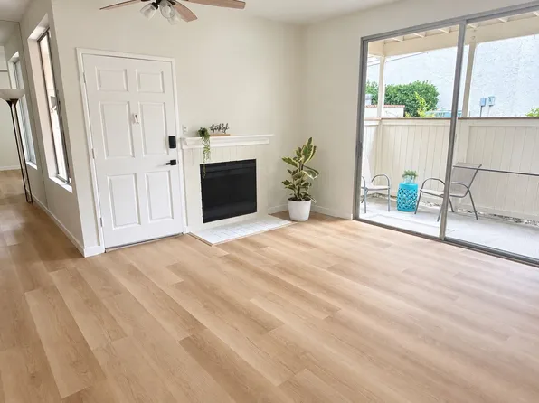 2456 Pleasant Way Unit E, Thousand Oaks, CA 91362