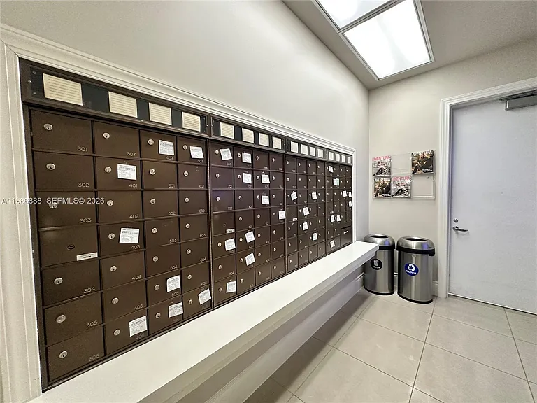 6051 N Ocean Dr #704 — Photo 32